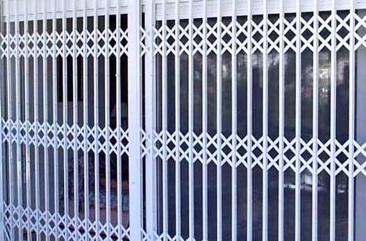 πτυσσόμενα κάγκελα ασφαλείας