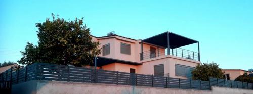 Κουφώματα αλουμινίου σειράς Europa Prima 850 & Europa 800, πέργκολες, ρολά Β/Τ - Η/Λ, ασφάλειες σιδήρου