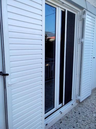 Πόρτα αλουμινίου ανοιγόμενη, σειρά Europa 5500