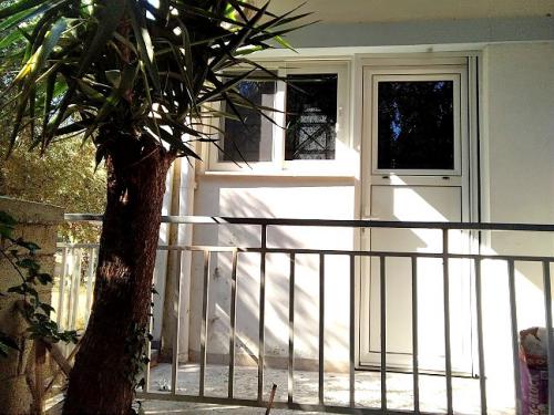 Πόρτα αλουμινίου ανοιγόμενη σειρά Europa 5500 και παράθυρο αλουμινίου συρόμενο, σειρά Europa 6000