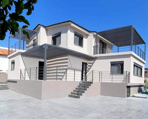 Κουφώματα αλουμινίου σειράς Europa Prima 850 & Europa 800, πέργκολες, ρολά Β/Τ - Η/Λ, ασφάλειες σιδήρου