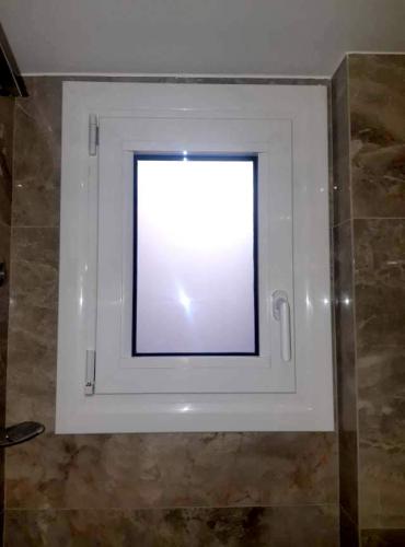 Παράθυρο αλουμινίου ανοιγόμενο, σειρά Europa 5500